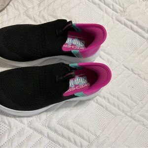 Skechers Kids' size 11.5 Black and Pink Slip-On Shoes